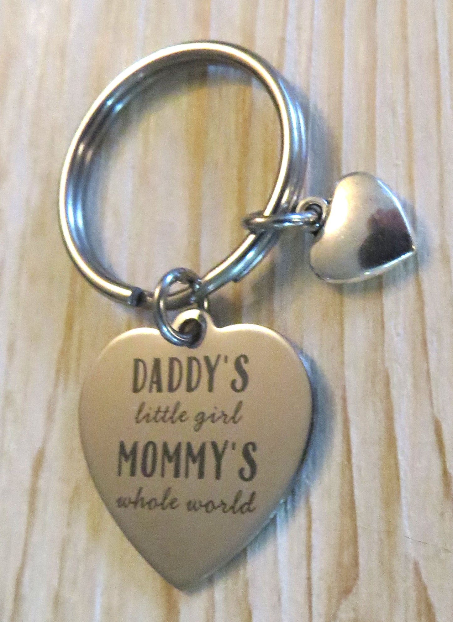 Daddy's Little Girl - Mommy's Whole World Keychain Silver Stainless Steel Key ring Daughter's Gift from Mom and Dad Special Gift