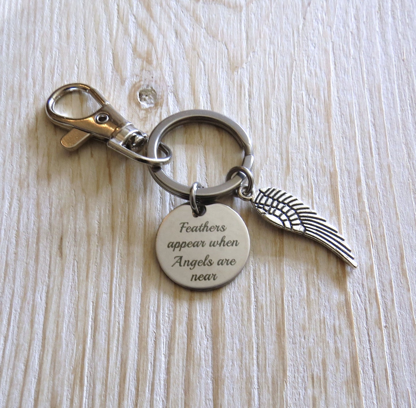 Feathers appear when Angels are Near Stainless Steel memorial keychains with Angel Wing Charm Lost loved ones Memorial Gift